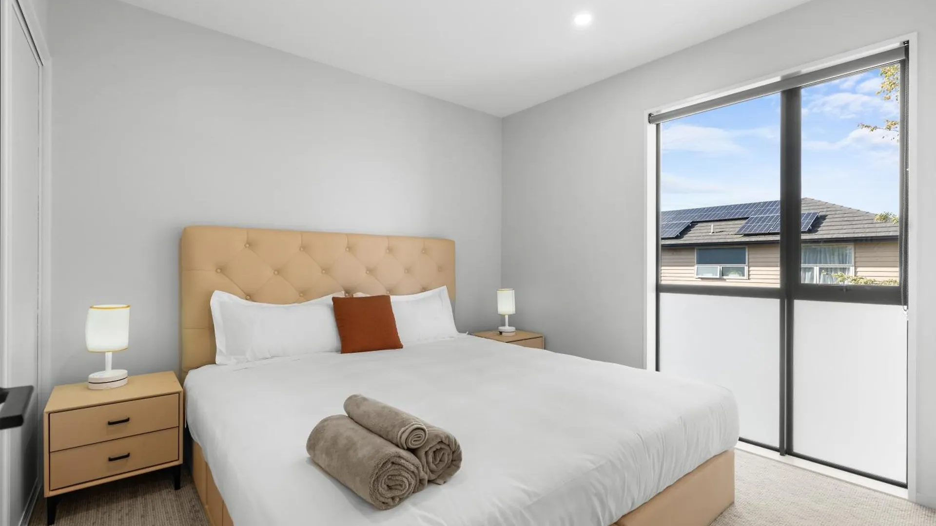 Scholarly Stay 3Br3Ba Near Uc Christchurch Feriehus
